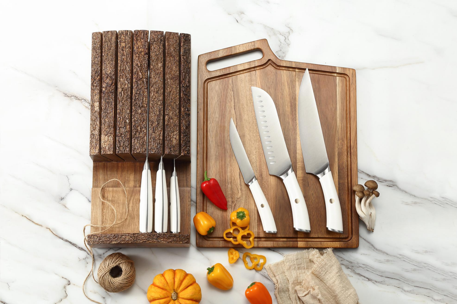 Poign&eacute;e Pom avec Rivets D&eacute;cor&eacute;s