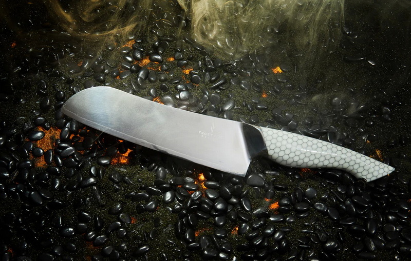 단조 스테인레스 스틸 칼과 세라믹 칼의 장단점.jpg