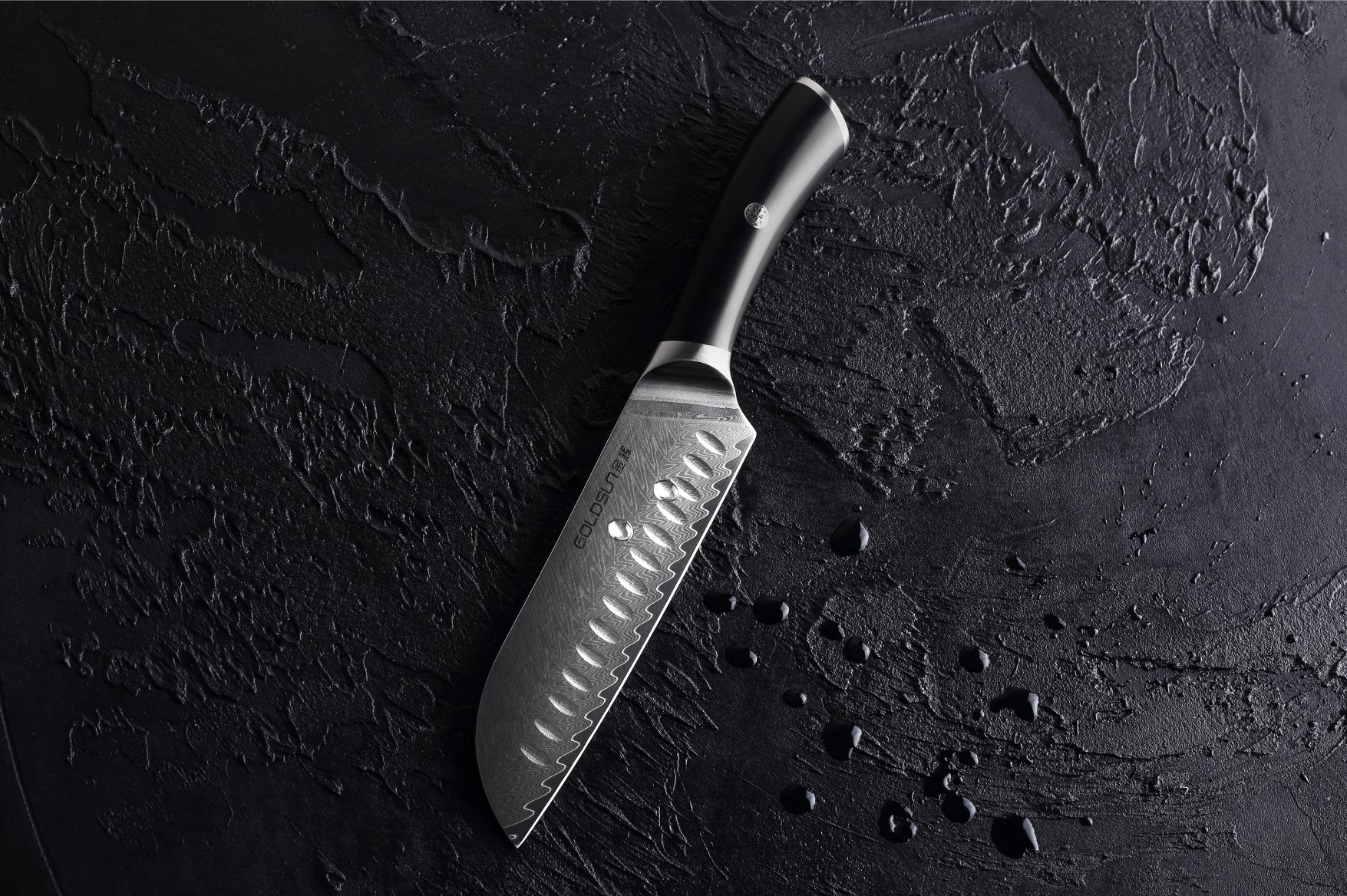 Poign&eacute;e Pom avec Rivets D&eacute;cor&eacute;s